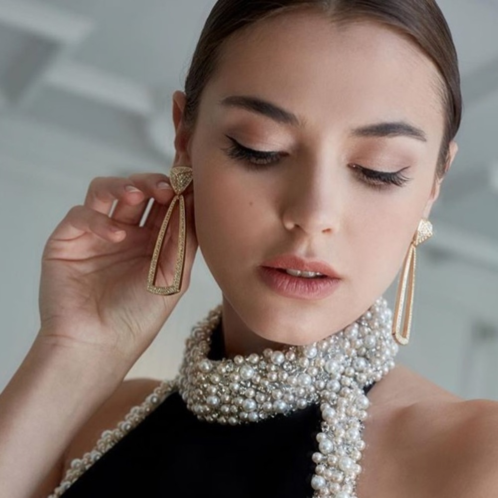 House of Harlow Pendant Gold & Crystal Earrings - Picture 2 of 3
